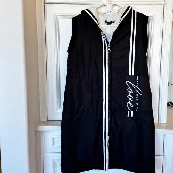 Michael Tyler Collections Black Hooded Vest – Size M (New with Tags) - Picture 1 of 4